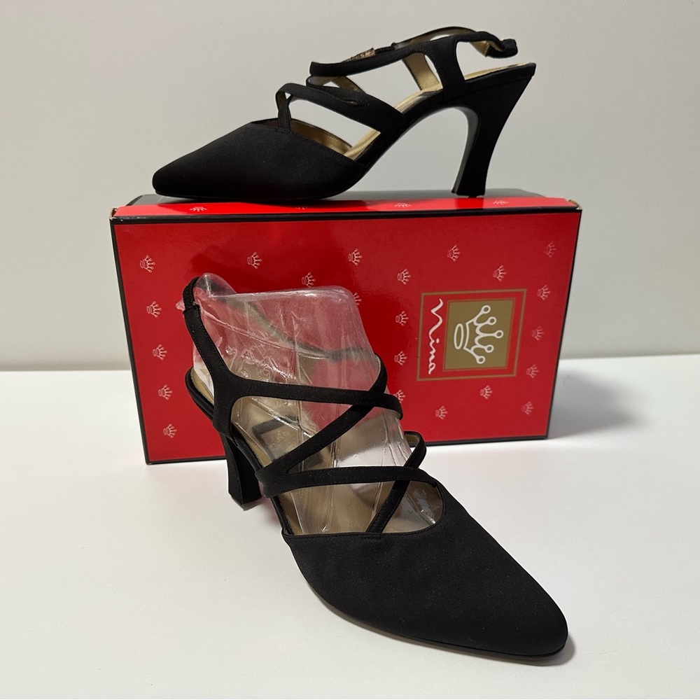Nina Vintage Elegant Black Satin Dressy Strappy Heels SZ 8